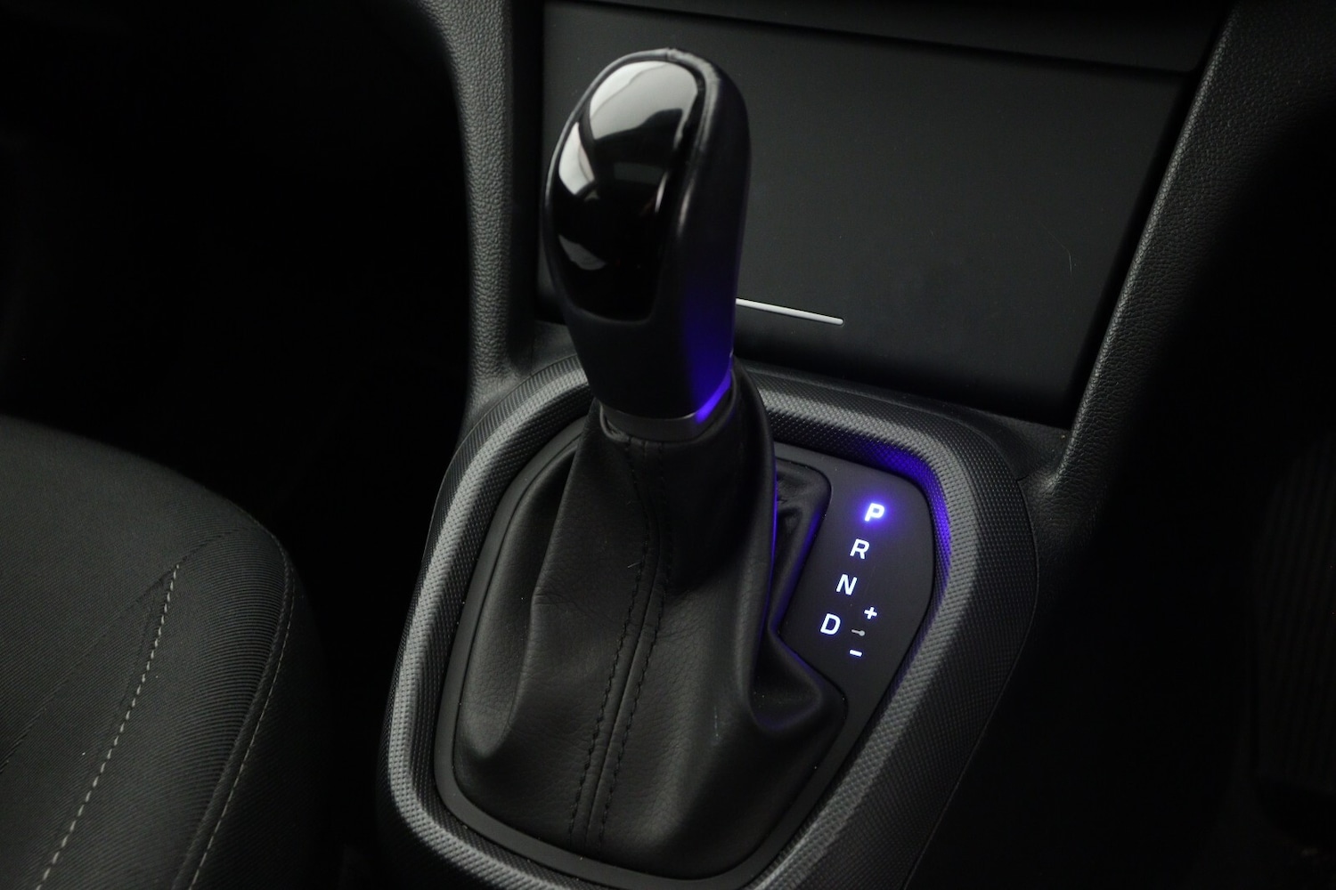 Used Hyundai i10 2018 for sale - 77261482: Photo 20