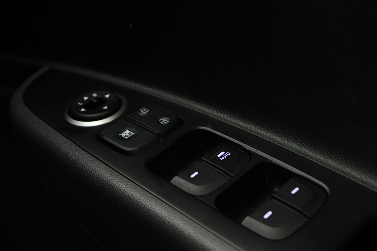 Used Hyundai i10 2018 for sale - 77261482: Photo 24