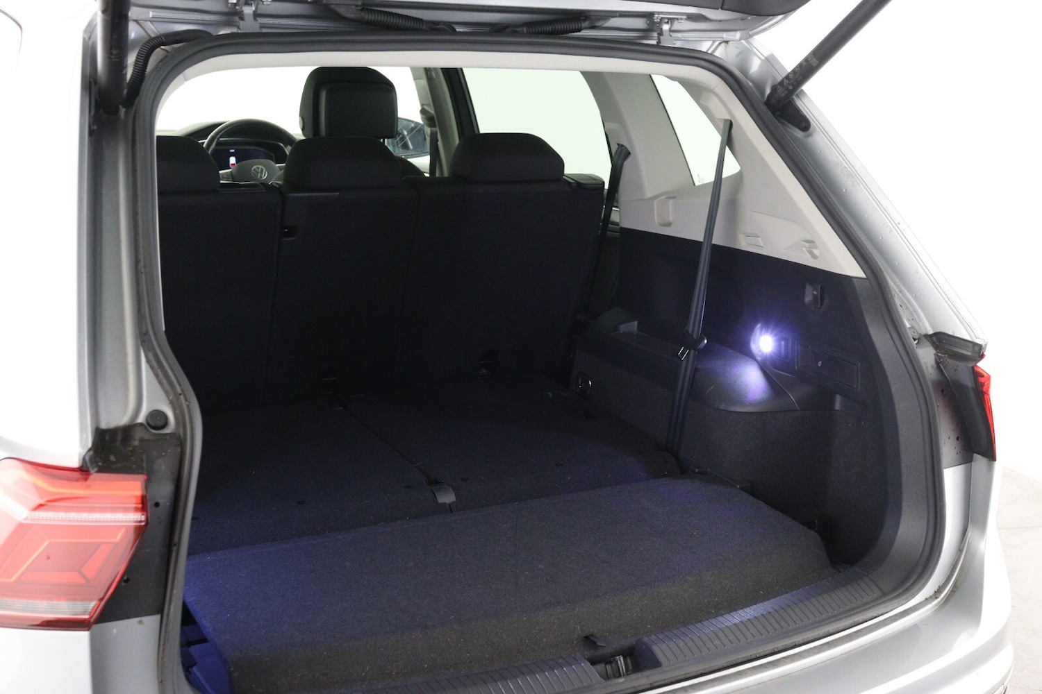 Used Volkswagen Tiguan Allspace 2023 for sale - 77570038: Photo 10