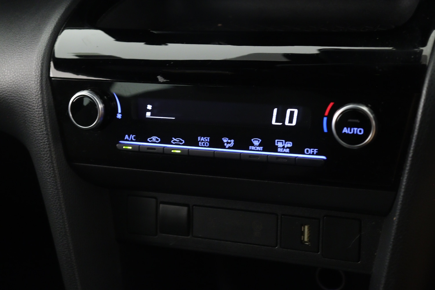 Used Toyota Yaris Cross 2022 for sale - 76871895: Photo 19