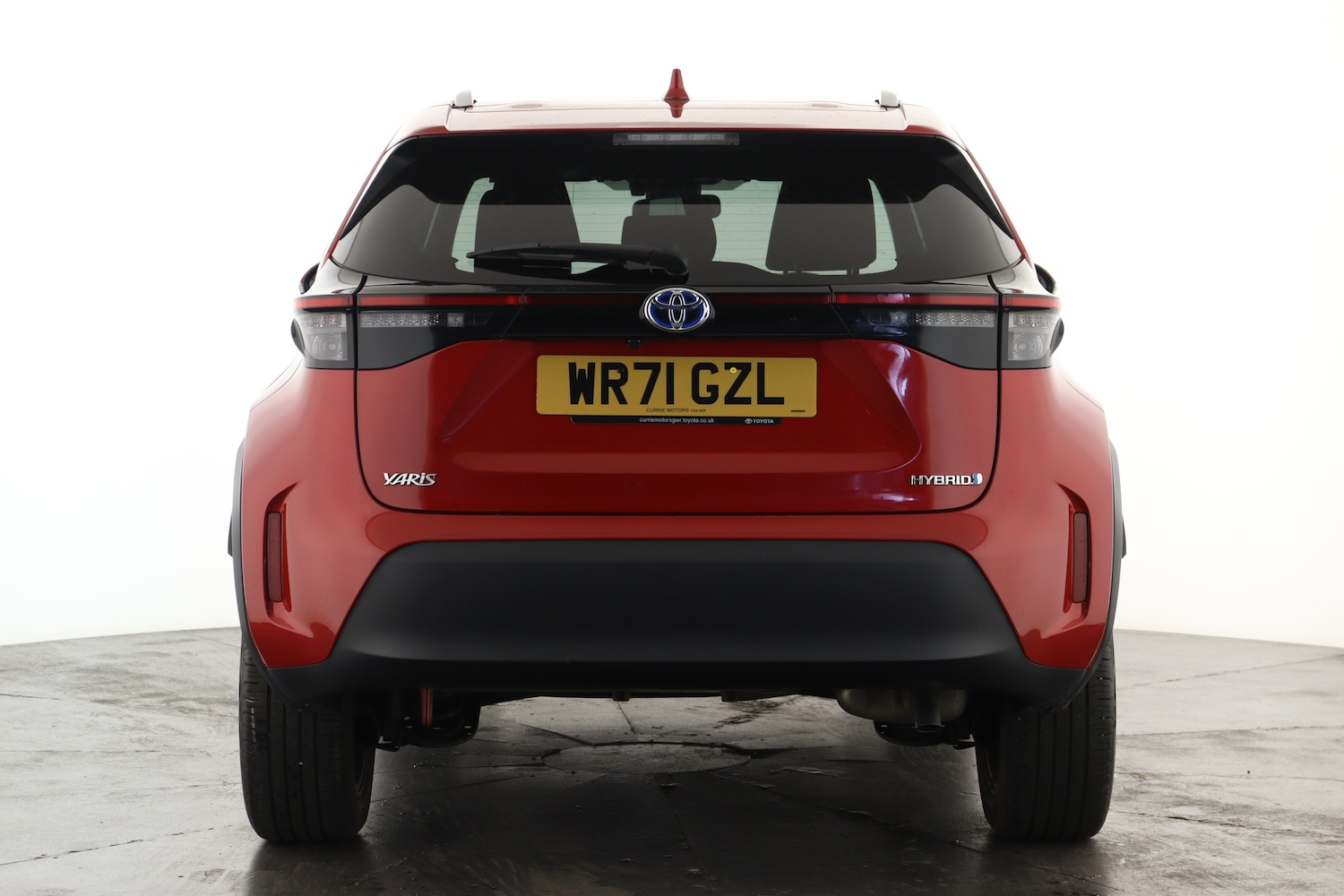 Used Toyota Yaris Cross 2022 for sale - 76871895: Photo 2