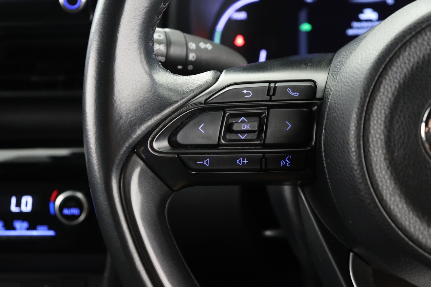 Used Toyota Yaris Cross 2022 for sale - 76871895: Photo 21