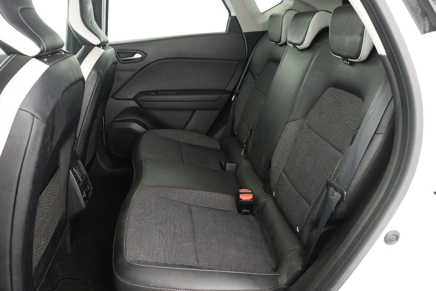 Used Renault Captur 2022 for sale - 77717962: Photo 12