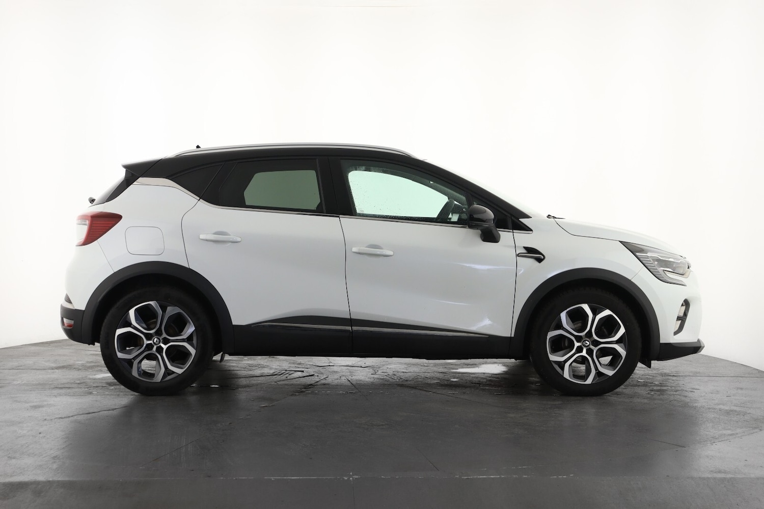 Used Renault Captur 2022 for sale - 77717962: Photo 5