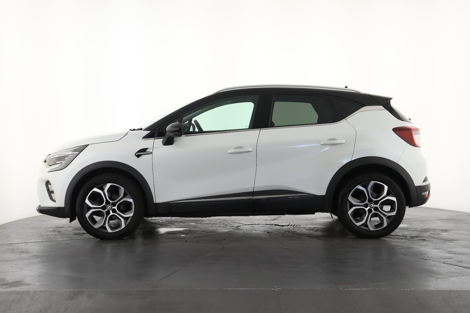 Used Renault Captur 2022 for sale - 77717962: Photo 8