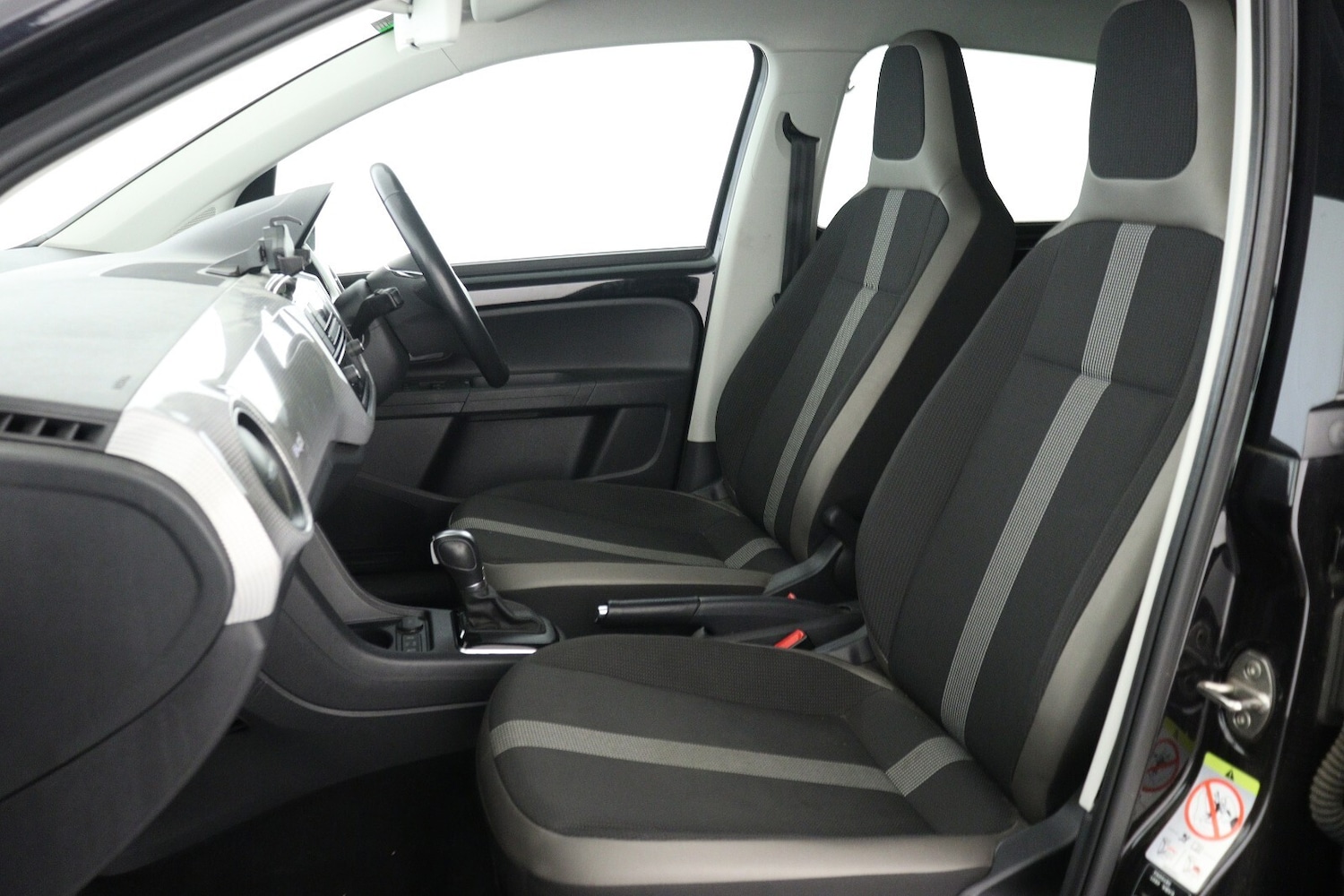 Used Volkswagen up! 2018 for sale - 76567994: Photo 10