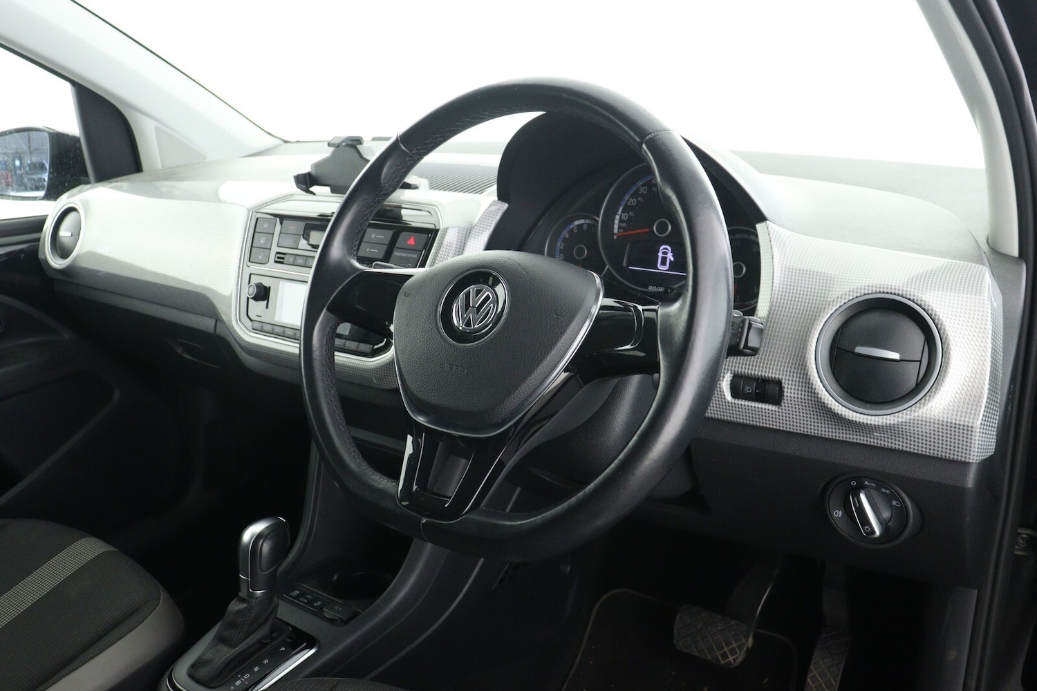 Used Volkswagen up! 2018 for sale - 76567994: Photo 13