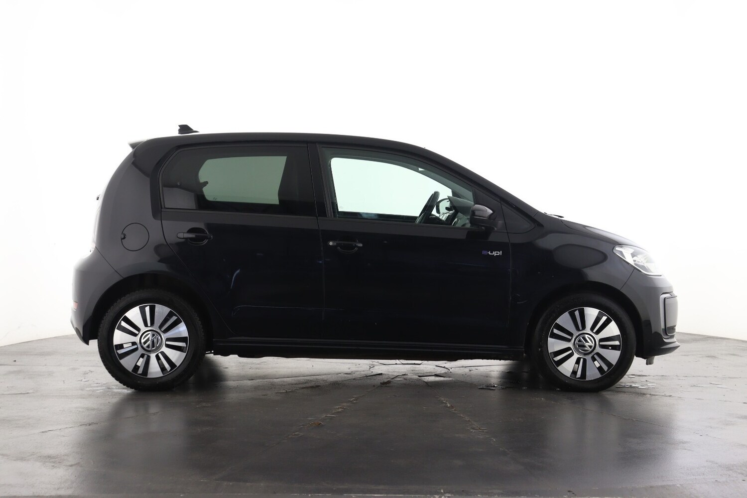 Used Volkswagen up! 2018 for sale - 76567994: Photo 4