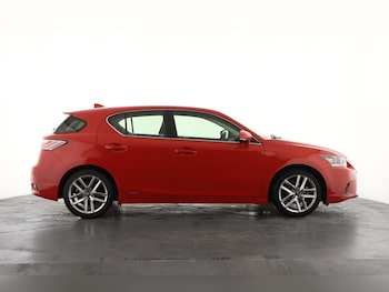 Used Lexus CT 2017 for sale - 77653067: Photo