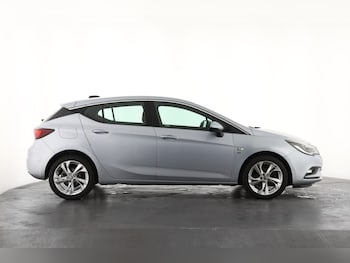 Used Vauxhall Astra 2017 for sale - 77470832: Photo