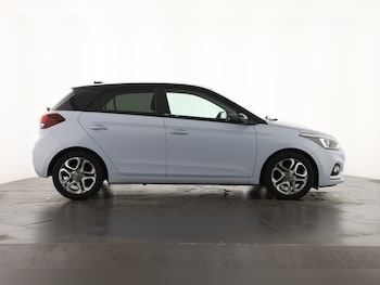 Used Hyundai i20 2019 for sale - 76927934: Photo