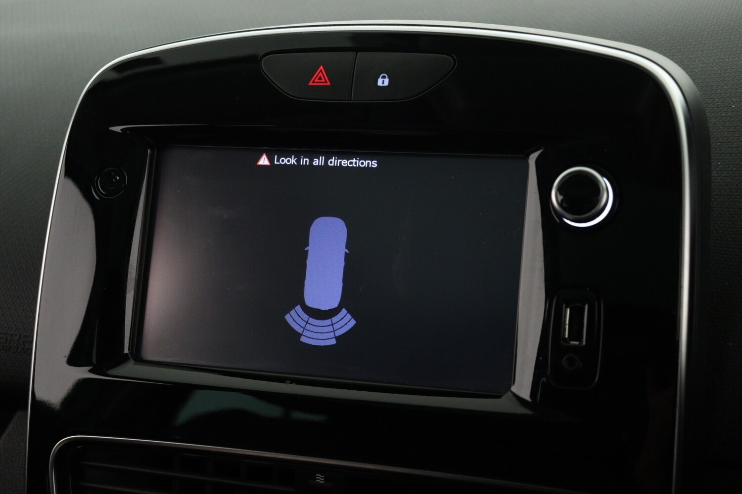 Used Renault Clio 2018 for sale - 78000123: Photo 19