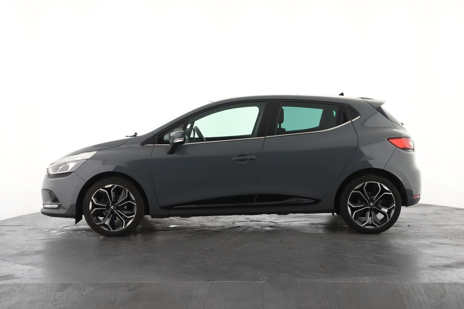 Used Renault Clio 2018 for sale - 78000123: Photo 7