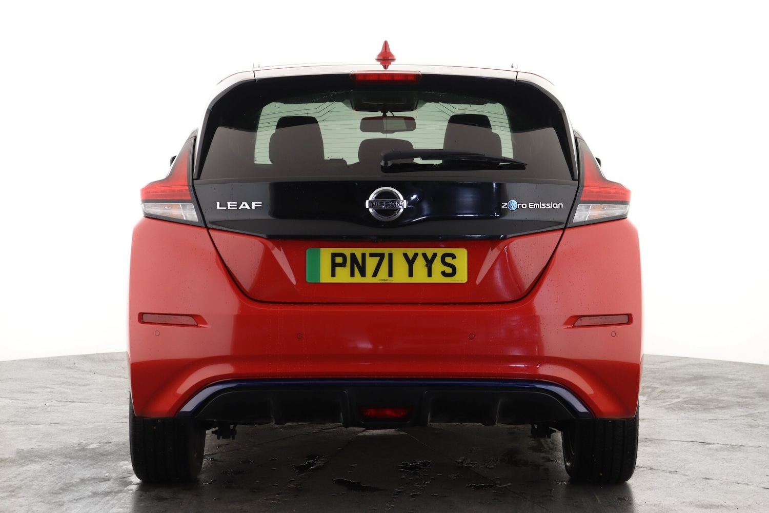 Used Nissan Leaf 2021 for sale - 77307565: Photo 2