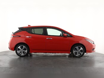 Used Nissan Leaf 2021 for sale - 77307565: Photo