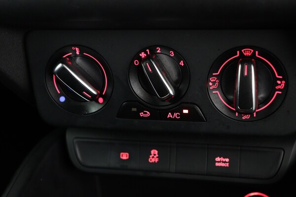 Used Audi A1 2015 for sale - 76332263: Photo 19