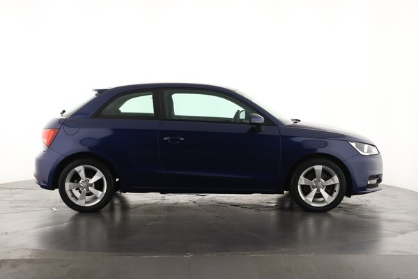 Used Audi A1 2015 for sale - 76332263: Photo 4