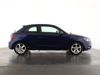 Used Audi A1 2015 for sale - 76332263: Photo 4