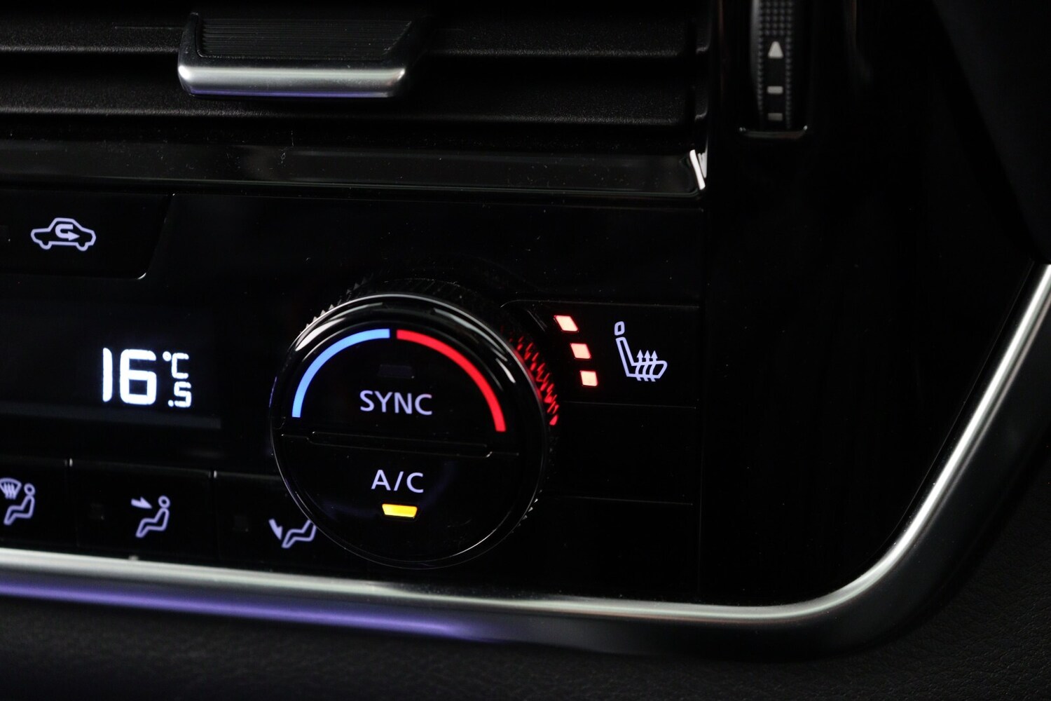 Used Nissan X-Trail 2022 for sale - 76034009: Photo 27