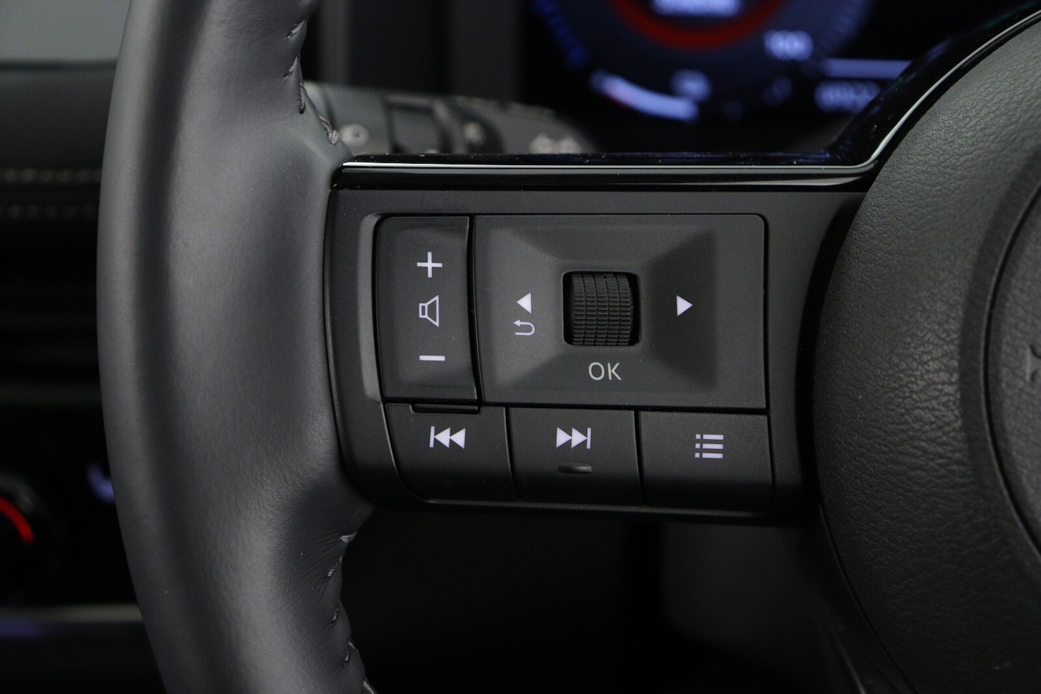 Used Nissan X-Trail 2022 for sale - 76034009: Photo 30