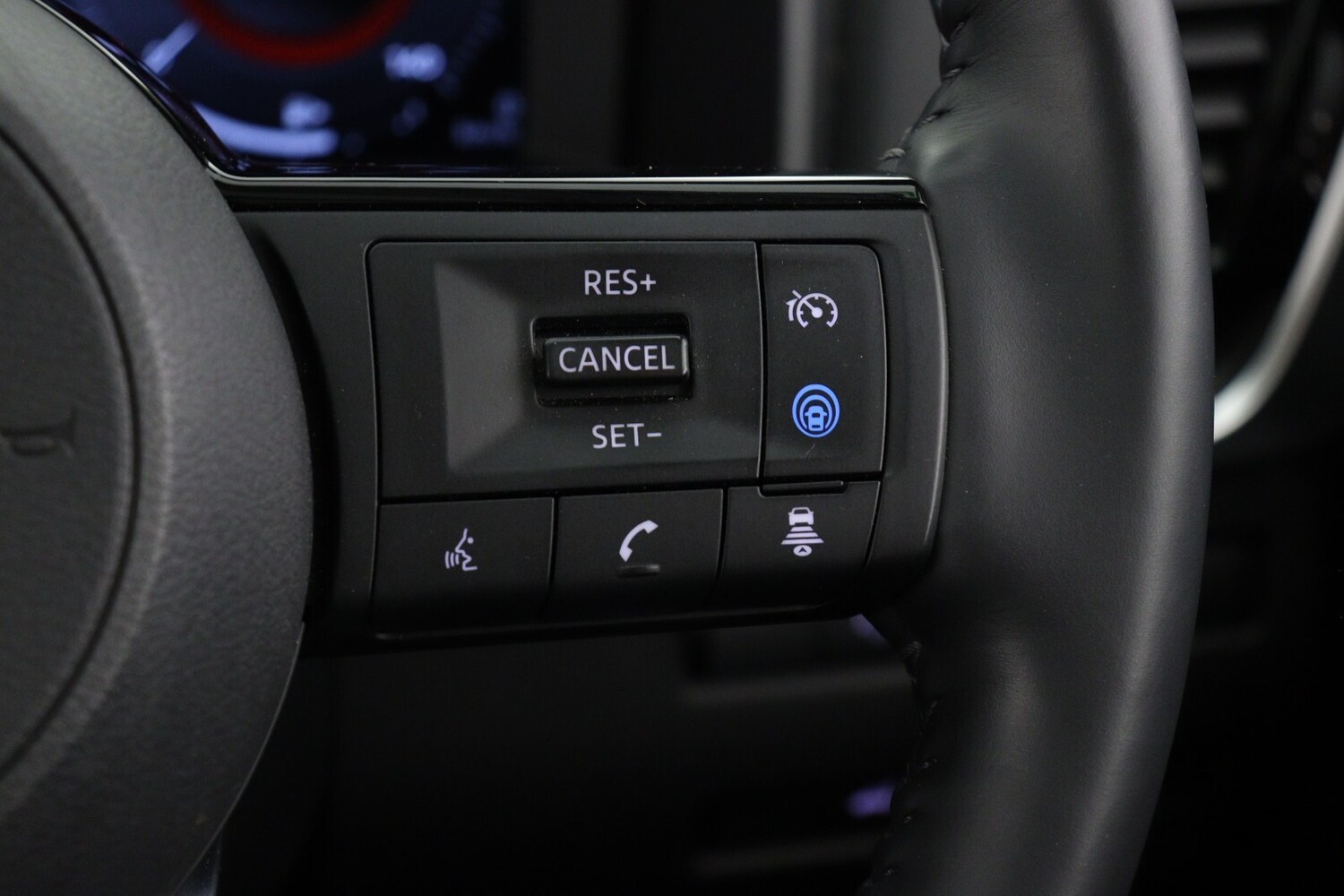 Used Nissan X-Trail 2022 for sale - 76034009: Photo 31
