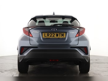 Used Toyota C-HR 2022 for sale - 76999367: Photo