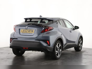 Used Toyota C-HR 2022 for sale - 76999367: Photo