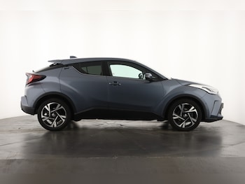 Used Toyota C-HR 2022 for sale - 76999367: Photo