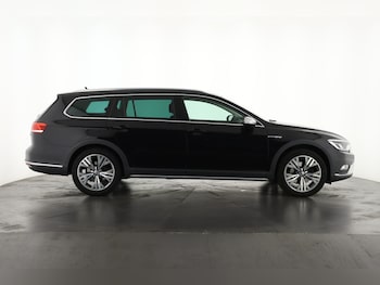 Used Volkswagen Passat 2016 for sale - 75763657: Photo