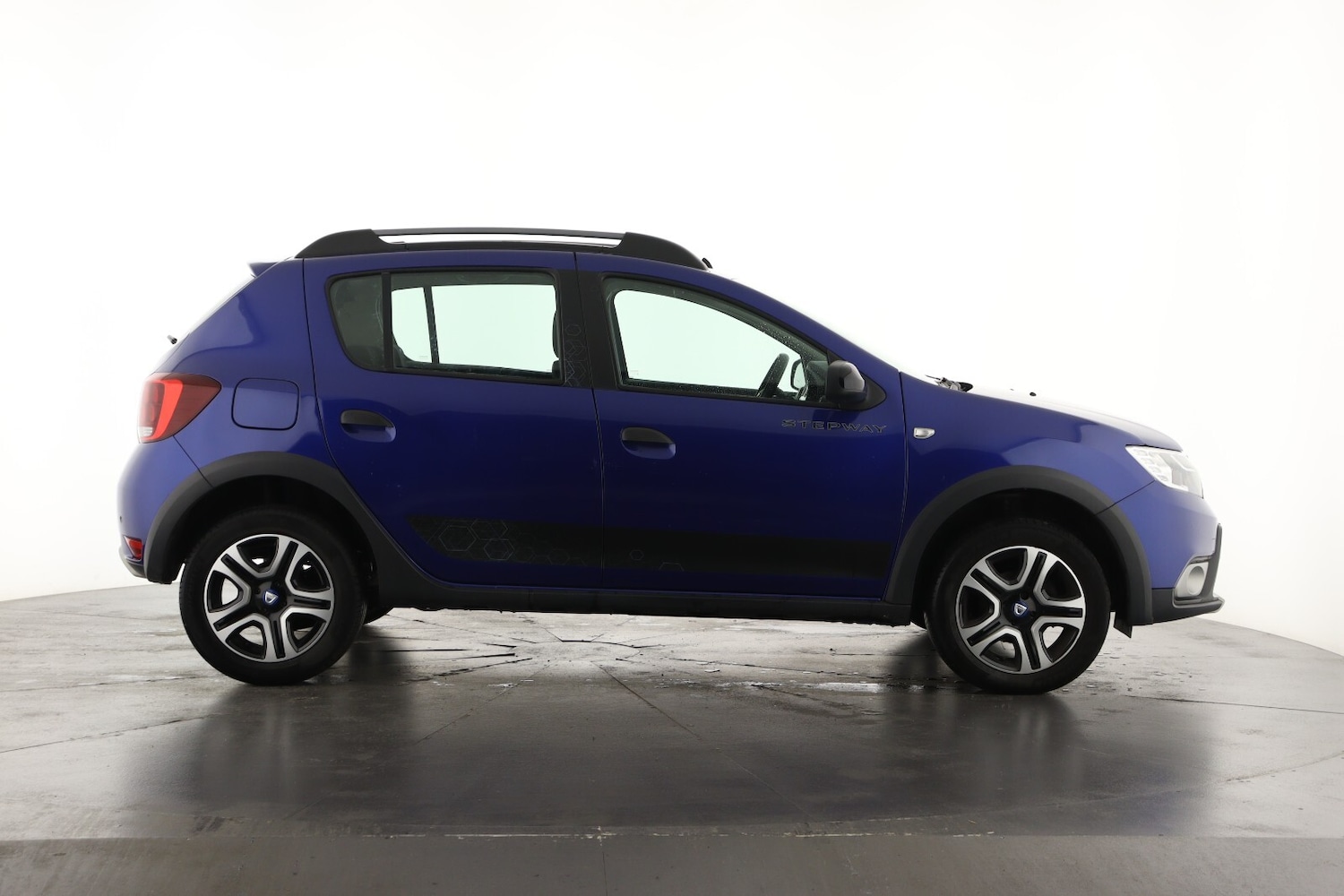Used Dacia Sandero Stepway 2020 for sale - 76874695: Photo 4