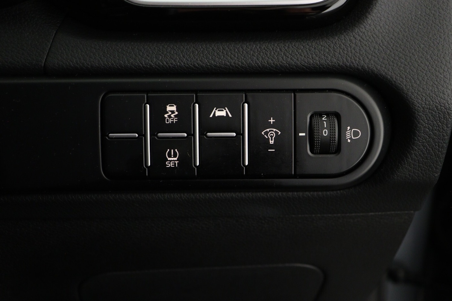 Used Kia XCeed 2022 for sale - 76874876: Photo 28