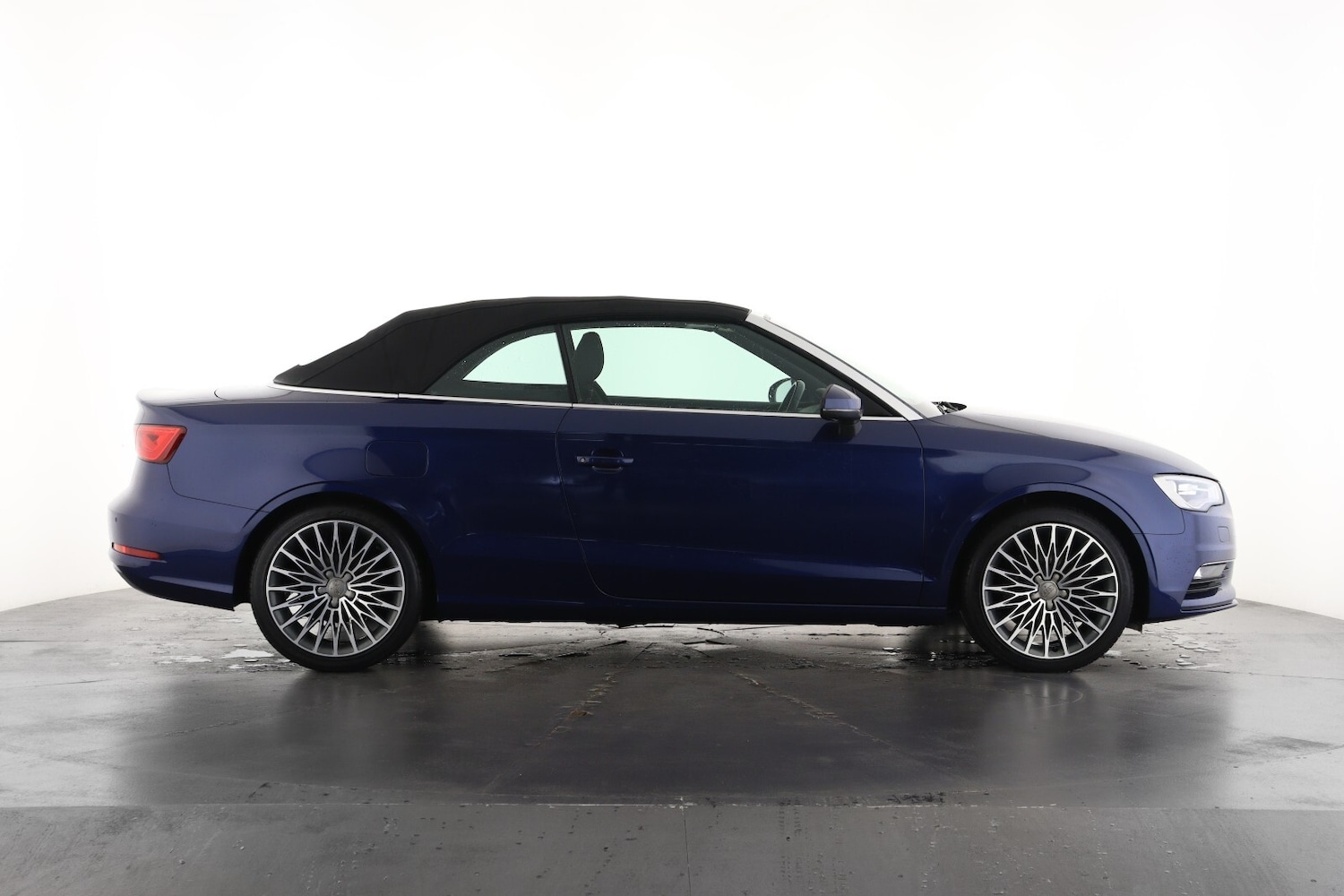 Used Audi A3 2015 for sale - 76872064: Photo 4