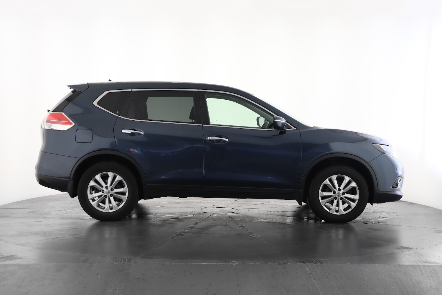 Used Nissan X-Trail 2017 for sale - 76872992: Photo 4