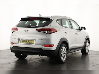 Used Hyundai TUCSON 2018 for sale - 76037728: Photo 3