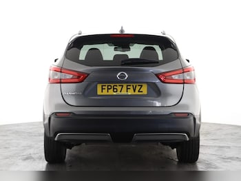 Used Nissan Qashqai 2017 for sale - 77917990: Photo