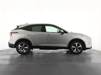 Used Nissan Qashqai 2023 for sale - 77434921: Photo