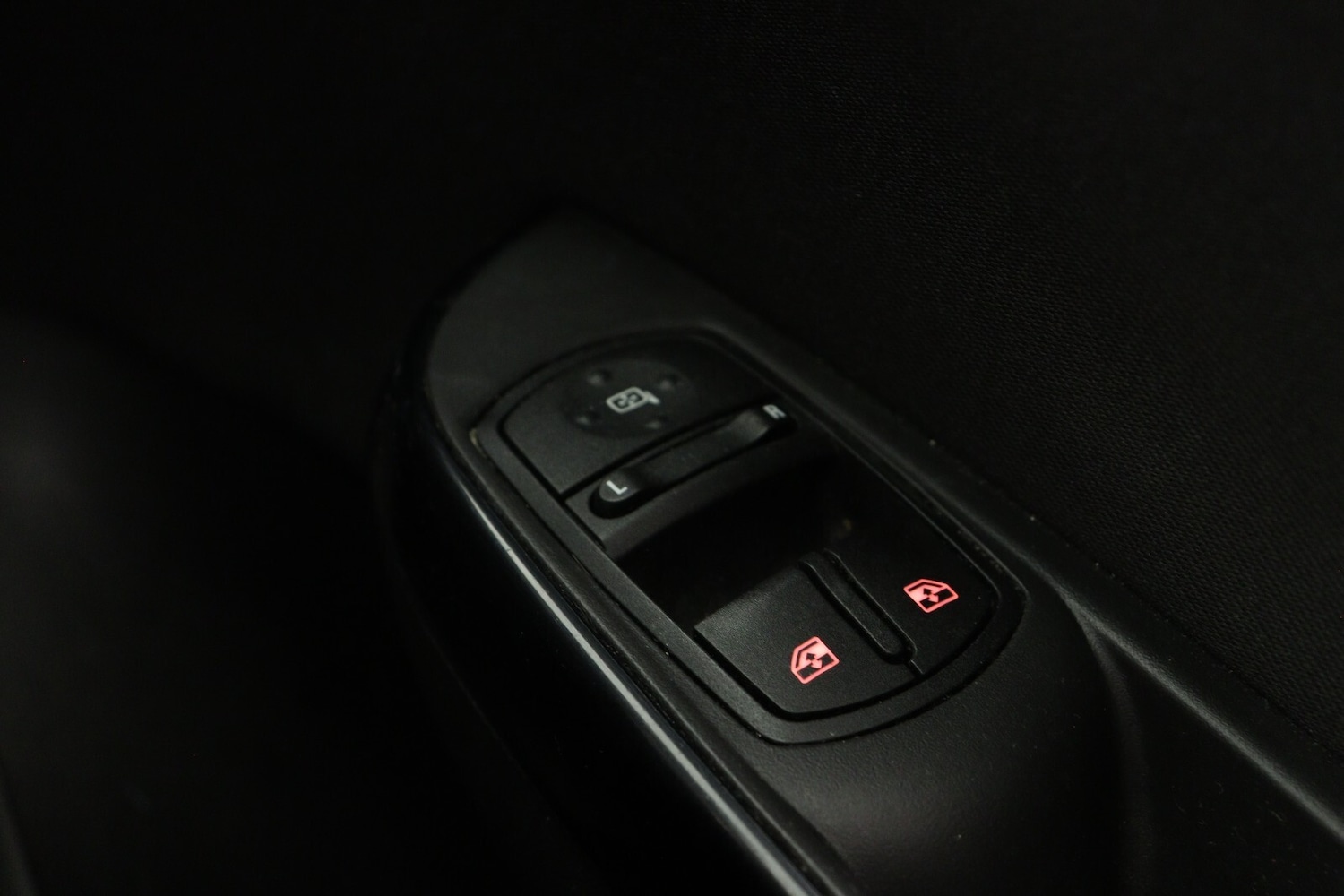 Used Vauxhall Corsa 2018 for sale - 76400817: Photo 21