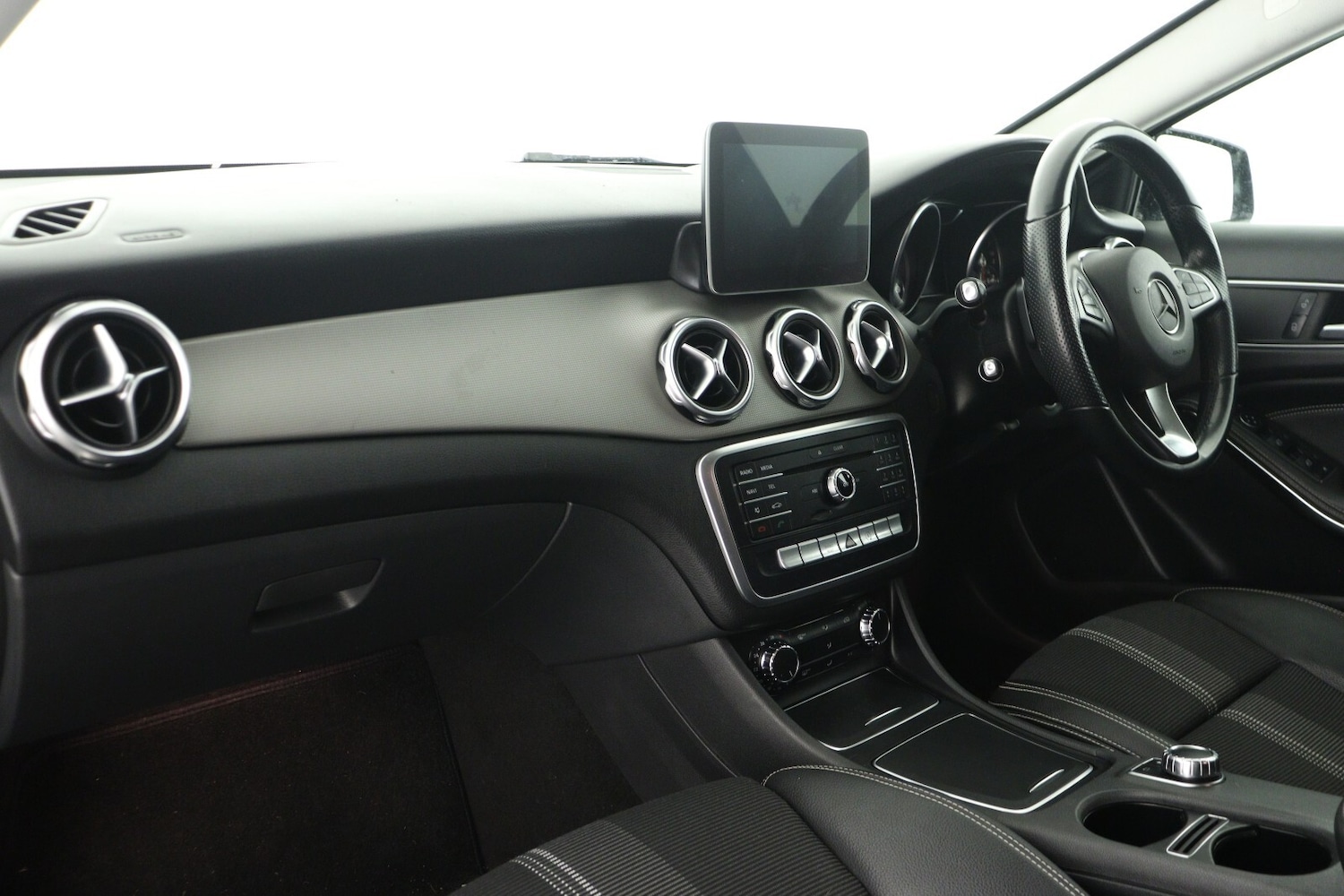 Used Mercedes-Benz GLA 2020 for sale - 78172695: Photo 17