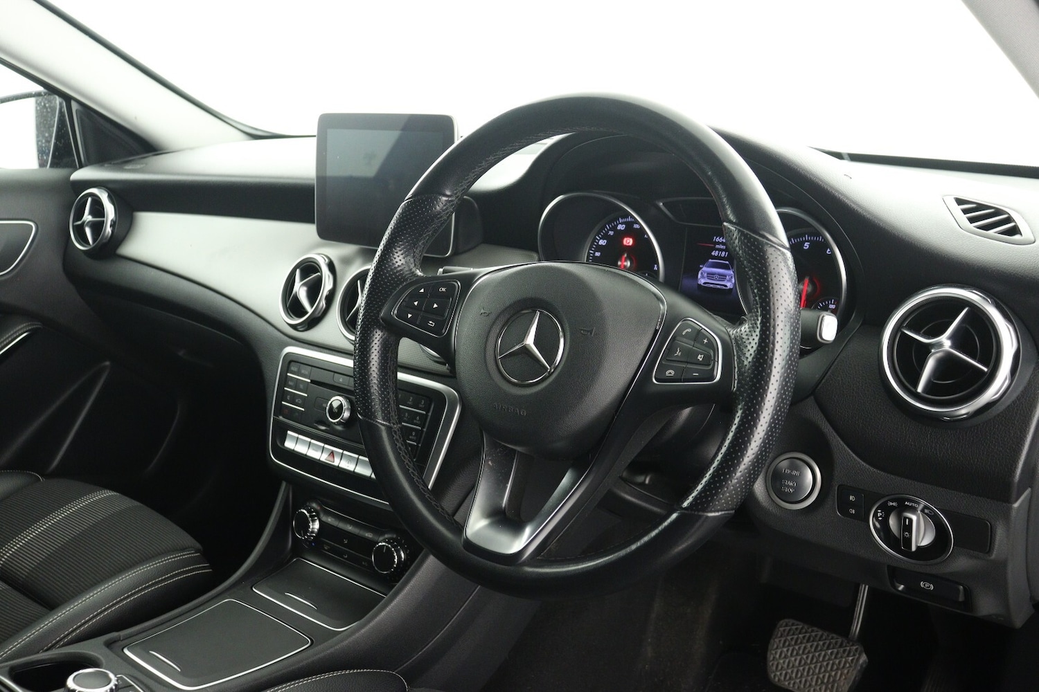 Used Mercedes-Benz GLA 2020 for sale - 78172695: Photo 19