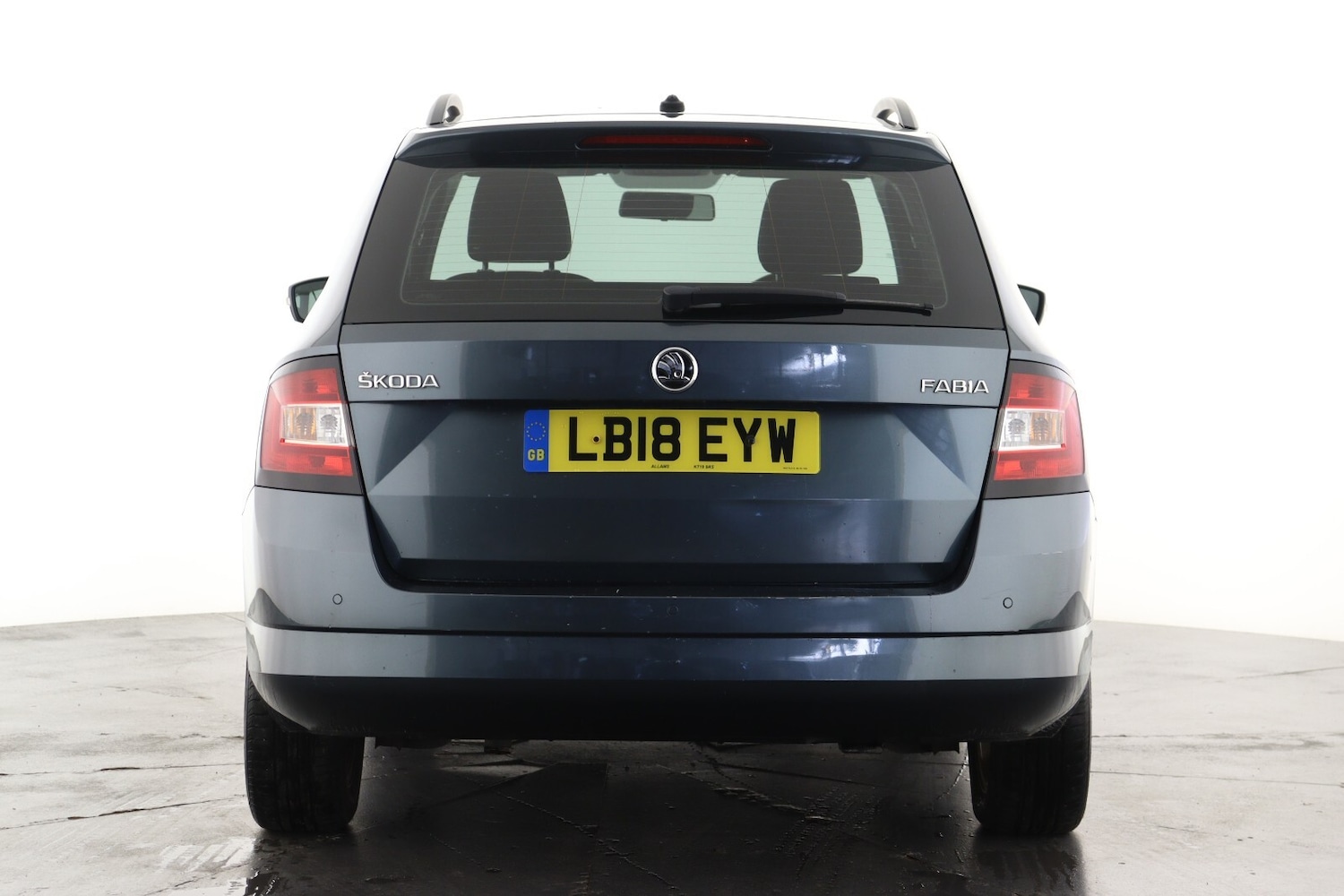 Used Skoda Fabia 2018 for sale - 76873283: Photo 2