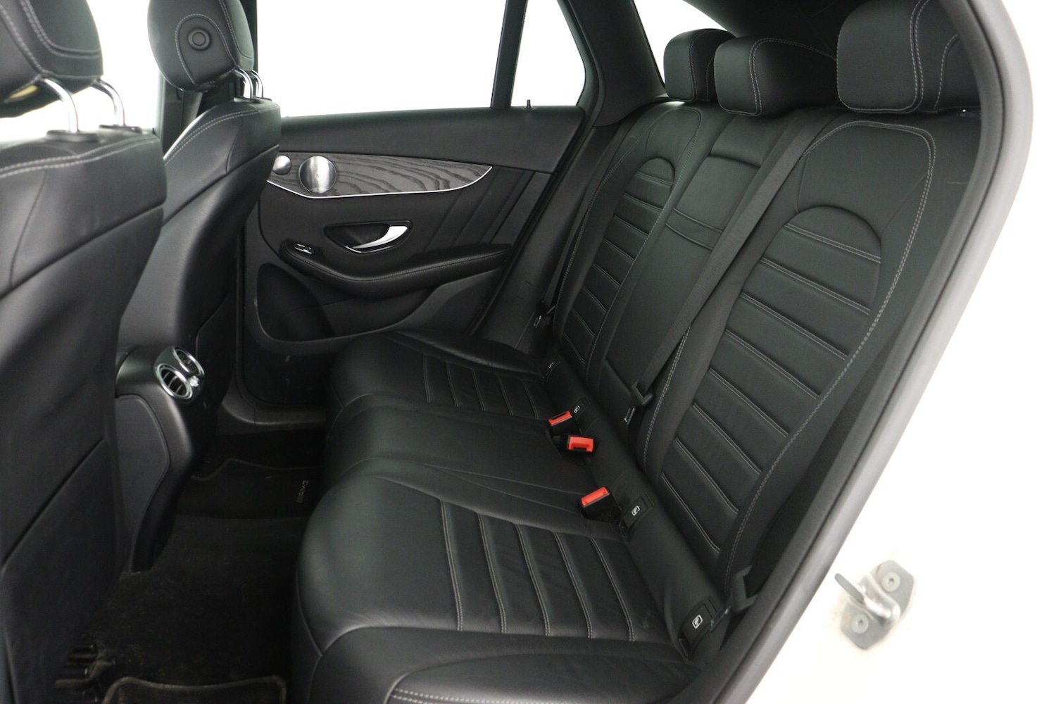 Used Mercedes-Benz GLC 2020 for sale - 76874131: Photo 13