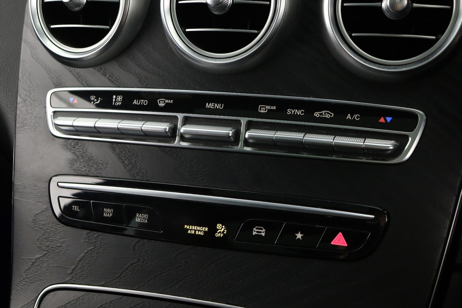 Used Mercedes-Benz GLC 2020 for sale - 76874131: Photo 23