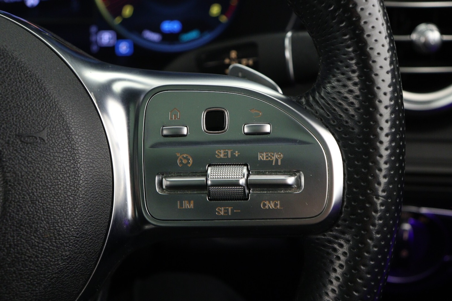 Used Mercedes-Benz GLC 2020 for sale - 76874131: Photo 26