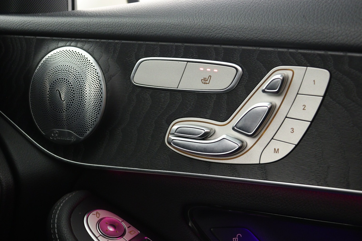 Used Mercedes-Benz GLC 2020 for sale - 76874131: Photo 27