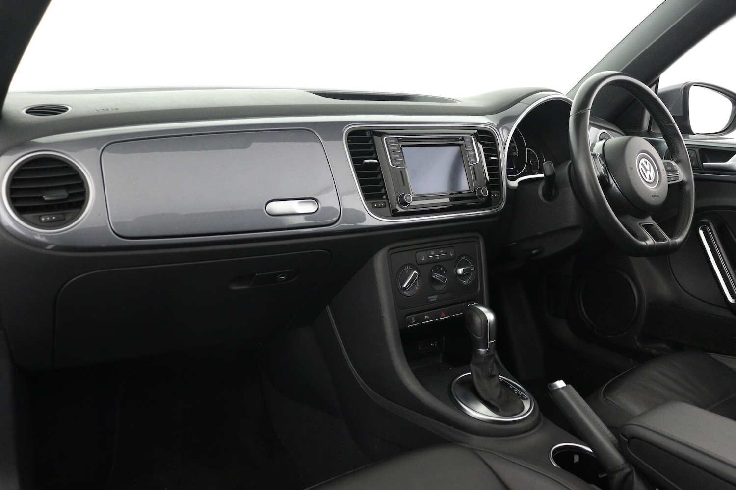 Used Volkswagen Beetle 2015 for sale - 76881701: Photo 13