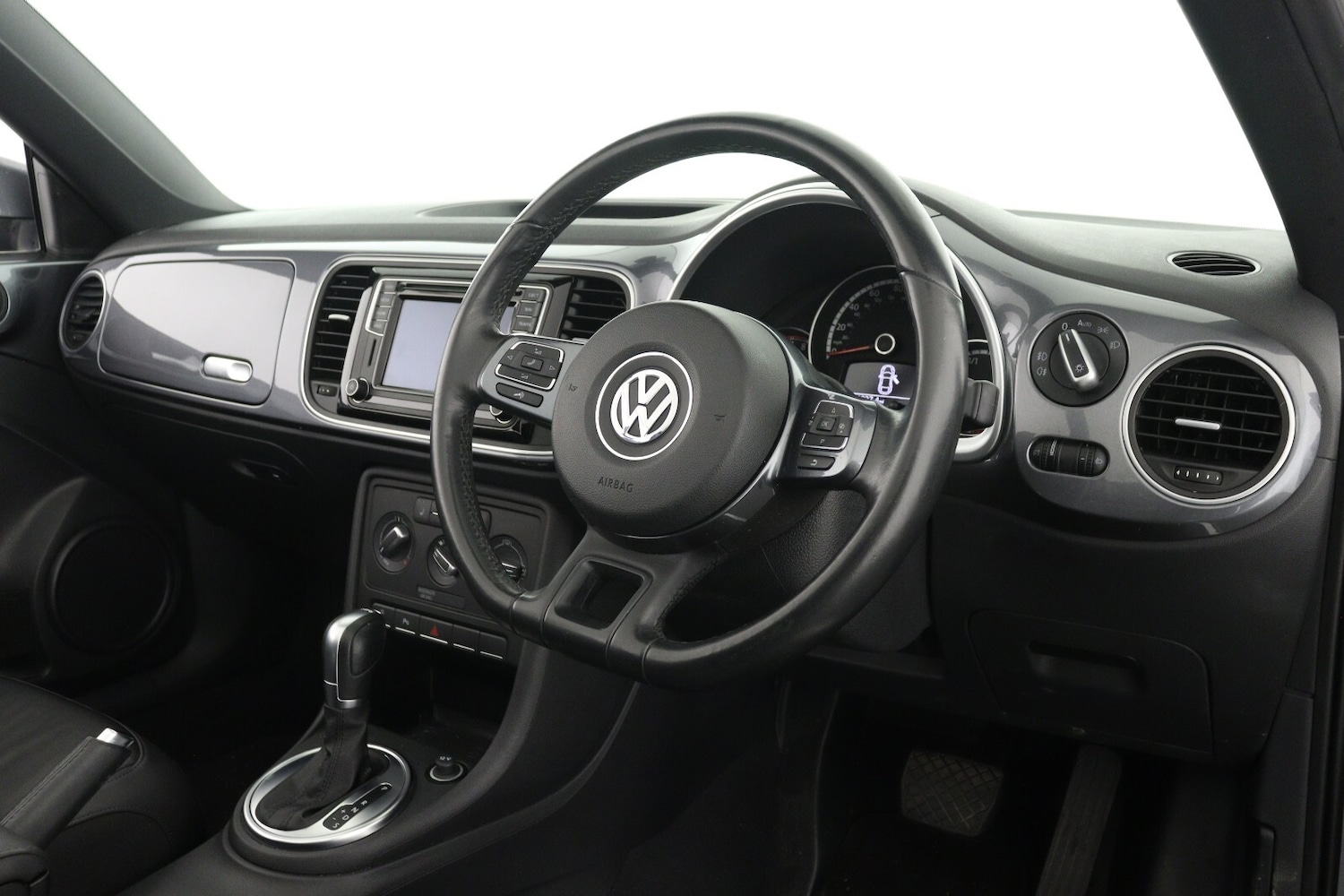 Used Volkswagen Beetle 2015 for sale - 76881701: Photo 15