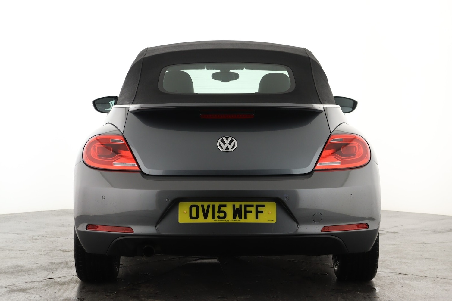 Used Volkswagen Beetle 2015 for sale - 76881701: Photo 2