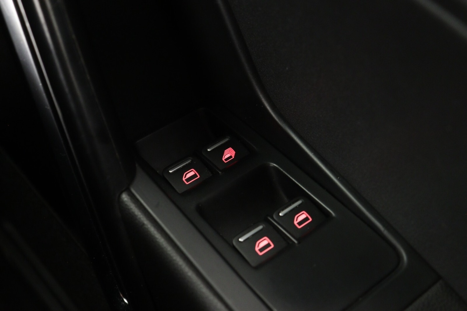 Used Volkswagen Beetle 2015 for sale - 76881701: Photo 26