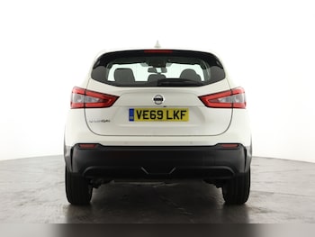 Used Nissan Qashqai 2019 for sale - 76332143: Photo 2
