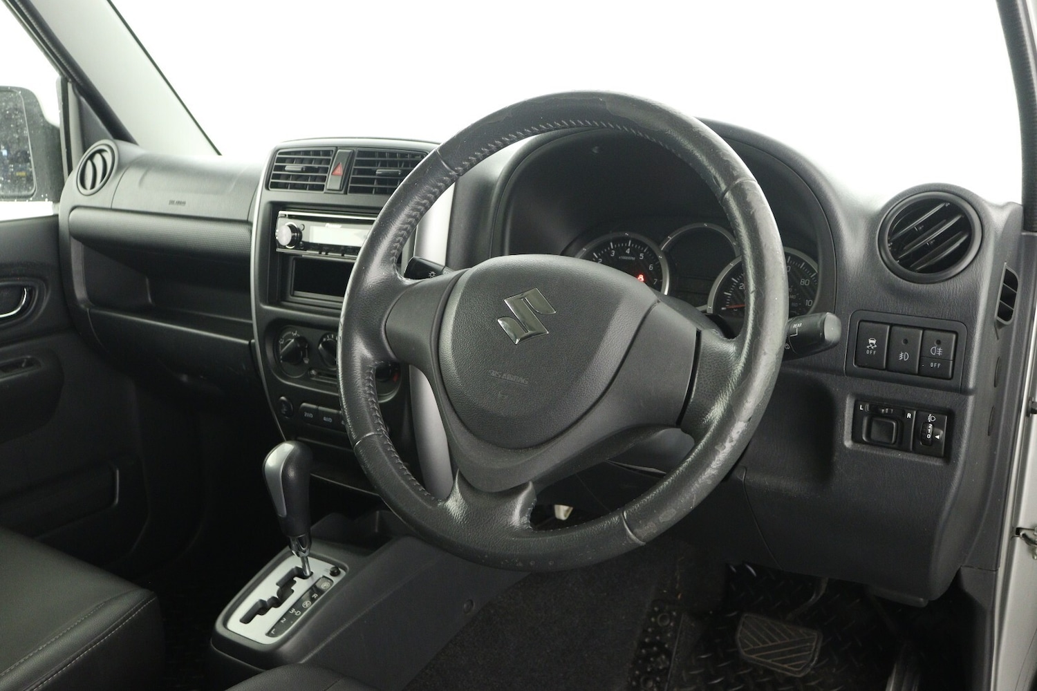 Used Suzuki Jimny 2017 for sale - 76452073: Photo 13